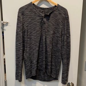 Lululemon Lightweight t shirt
